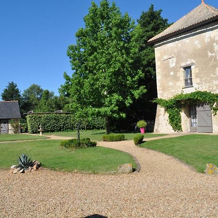 Villa La Tour Du Grand Boust à Longué Extérieur photo